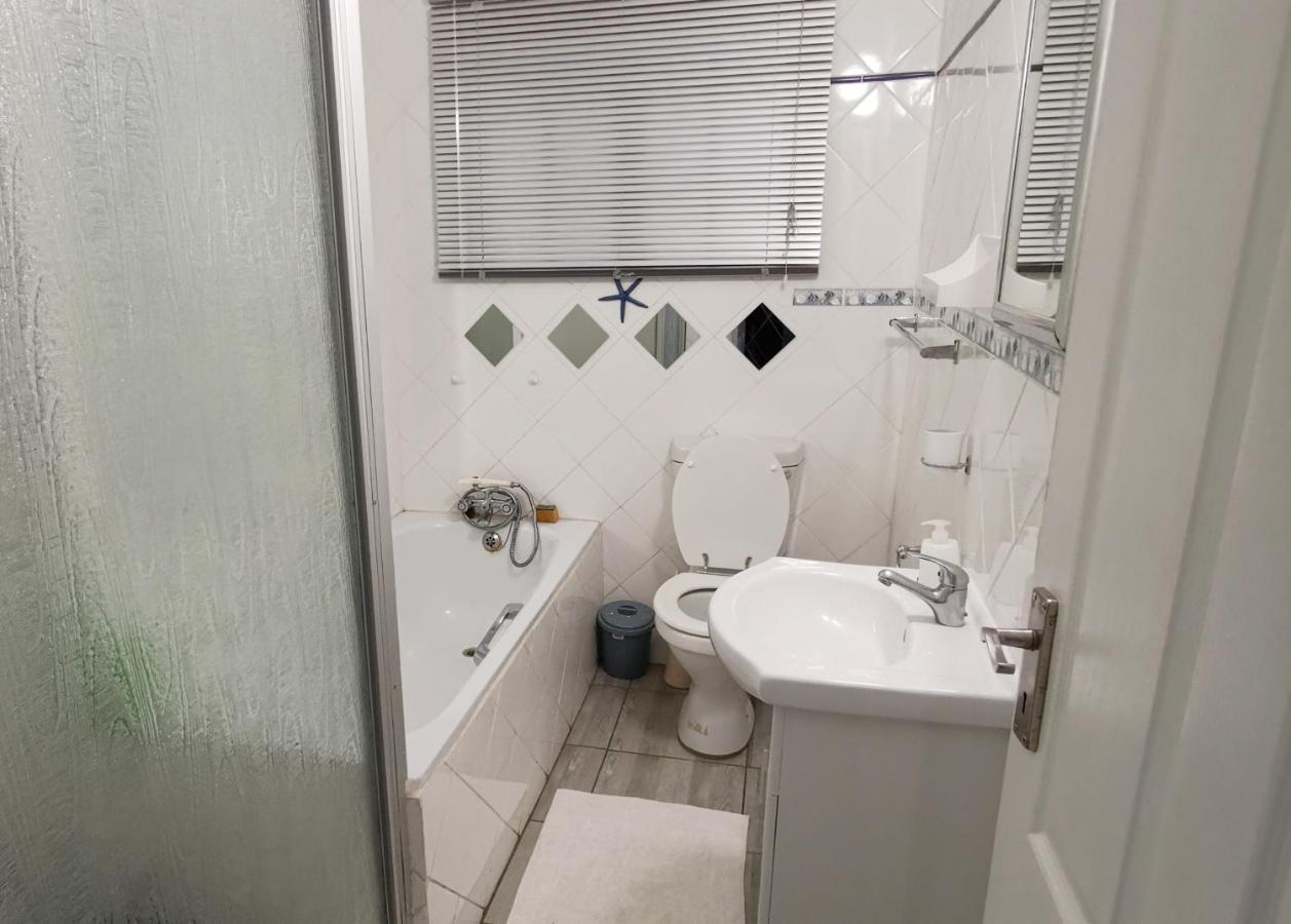 Appartamento Eden Wilds Unit 48 & 47 & 31 Port Edward Esterno foto